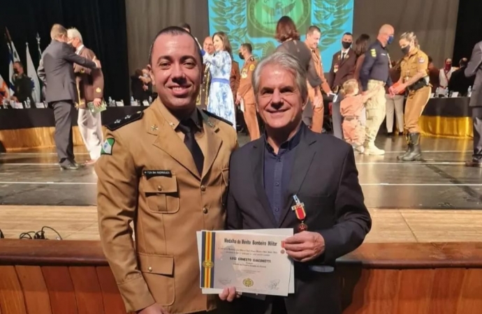 Presidente do Consamu conquista Medalha do Corpo de Bombeiros