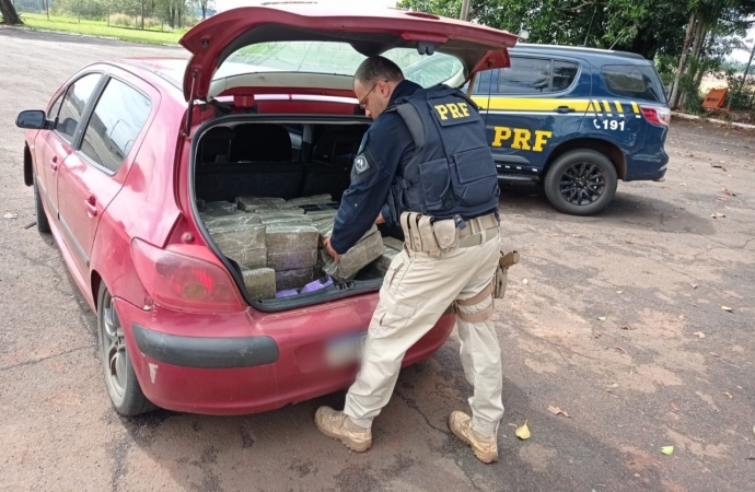 PRF apreende 150 quilos de maconha em Santa Terezinha de Itaipu