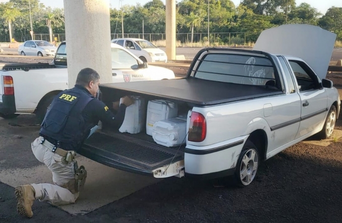 PRF apreende carga de agrotóxicos após fuga de motorista em Guaíra