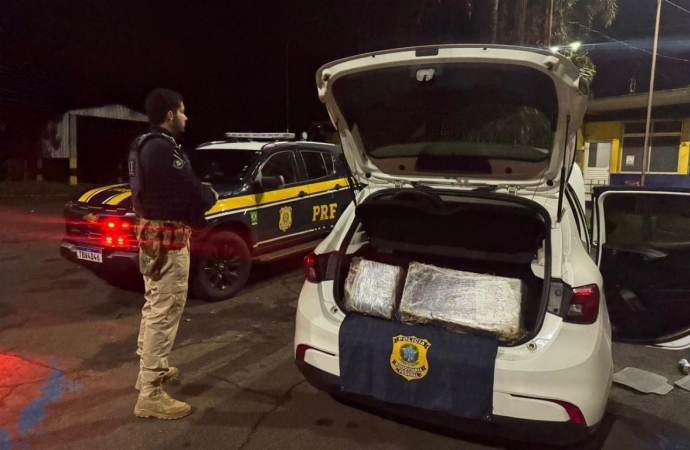 PRF apreende mais de 200 quilos de maconha na BR-277 em Santa Terezinha de Itaipu