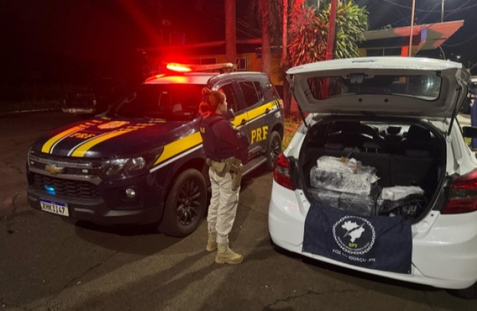 PRF apreende mais de 56 quilos de drogas durante fiscalização em pedágio na BR-277