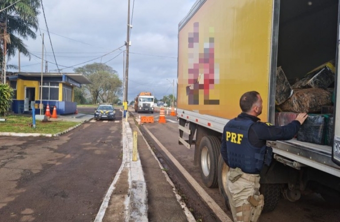 PRF apreende três toneladas de maconha em caminhão em Santa Terezinha de Itaipu