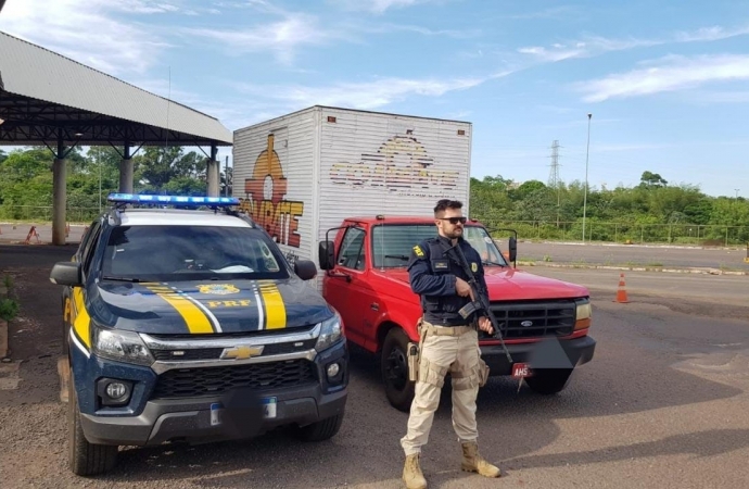 PRF divulga áudio do momento em que proprietário fica sabendo que caminhonete furtada em Santa Helena é recuperada em Guaíra; ouça