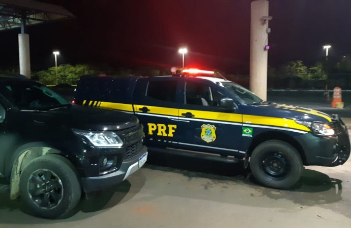 PRF recupera em Guaíra caminhonete furtada em Cascavel, antes mesmo de os proprietários perceberem