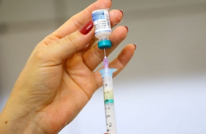 Primeiras vacinas contra Covid devem chegar ao Paraguai em fevereiro