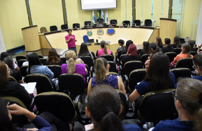 Professores da Educação Especial passam por formação continuada