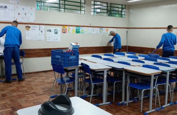 Programa Mãos Amigas atende 494 escolas e gera economia de R$ 4,4 milhões em 2026