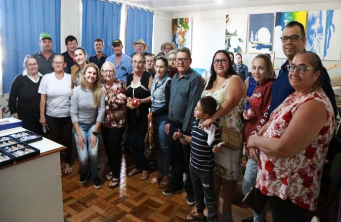Programa Olhar Missalense beneficia 50 pessoas com a entrega de óculos
