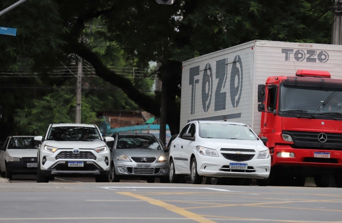 Quarta parcela do IPVA de veículos com placas de final 5 e 6 vence nesta quinta-feira