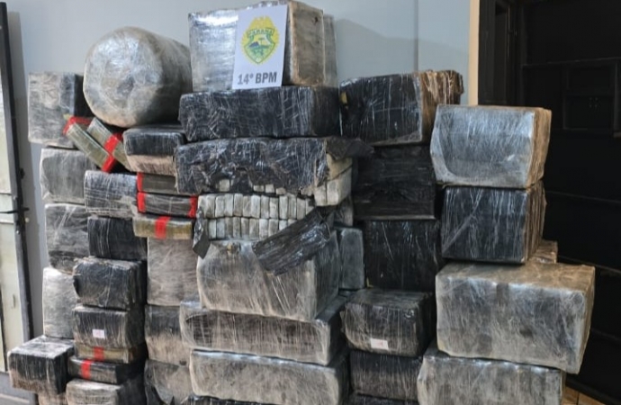 Quase 1,5 tonelada de maconha é apreendida em carreta na BR-277, em São Miguel do Iguaçu