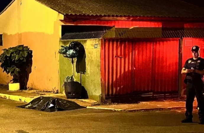 Rapaz com tornozeleira eletrônica é executado com tiro na cabeça em Foz do Iguaçu