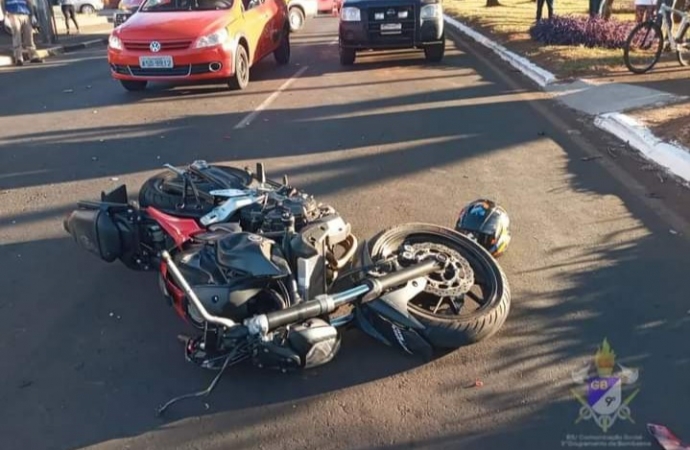 Rapaz morre ao colidir moto contra veículo  em Foz do Iguaçu