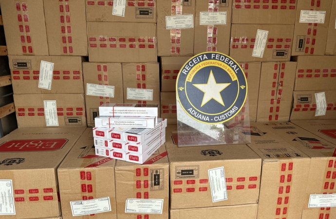 Receita Federal apreende 15.000 pacotes de cigarros contrabandeados na Ponte Internacional da Amizade