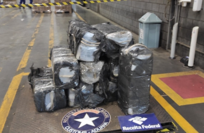 Receita Federal apreende 339 kg de cocaína no Porto de Paranaguá