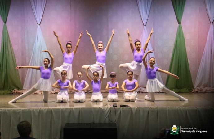 Recital de Inverno reúne comunidade em noite de cultura e talento em Serranópolis do Iguaçu