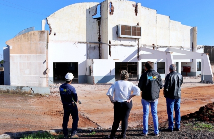 Reforma e ampliação do Centro de Eventos de Itaipulândia segue cronograma e as obras avançam