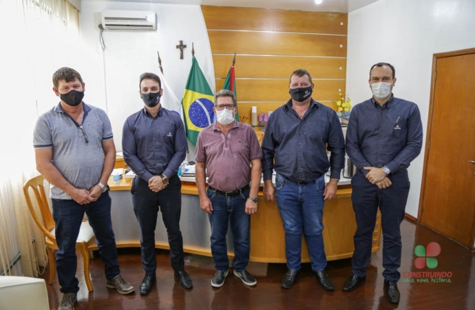 Representantes da Cresol se reúnem com Administração Municipal de Missal