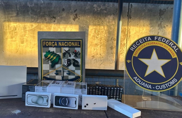 RF apreende cerca de R$ 130 mil em mercadorias na Ponte da Amizade