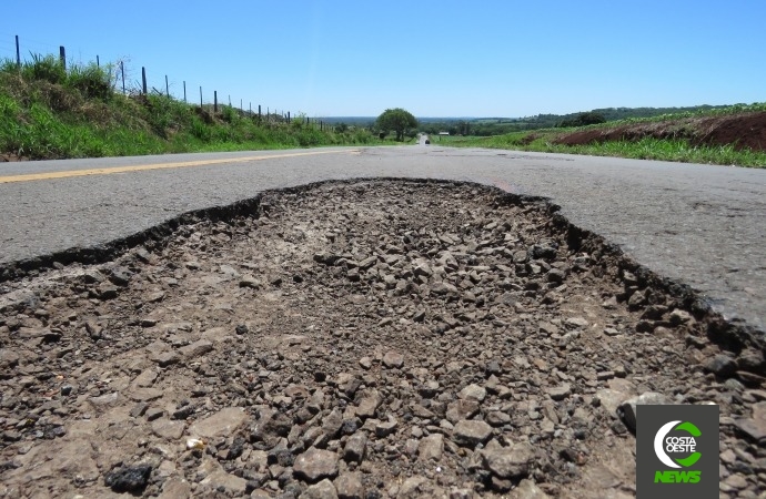 Rodovias que cruzam Santa Helena se tornaram intransitáveis e inseguras