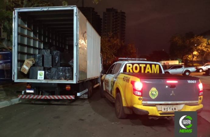ROTAM apreende caminhão com cigarros contrabandeados no interior de São Miguel do Iguaçu