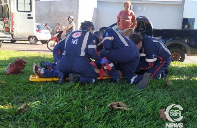 SAMU socorre mulher caída em via pública de Santa Helena; servidores do CAPs prestaram socorro