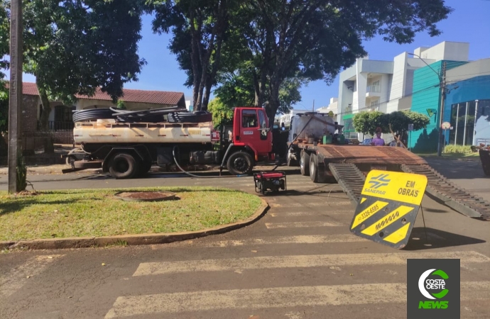 Sanepar executa obra de troca de tubulação em Medianeira