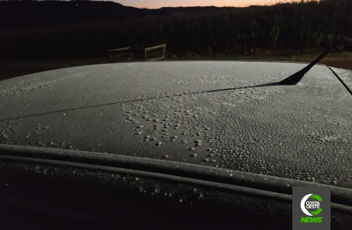 Santa Helena amanhece com mínima de 3°C; veja imagens enviadas por internautas