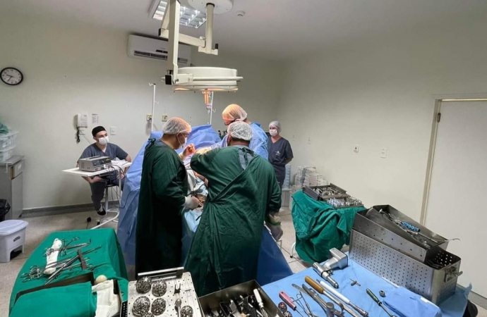 Santa Helena: primeira cirurgia de alta complexidade é realizada no Hospital Moacir Micheletto