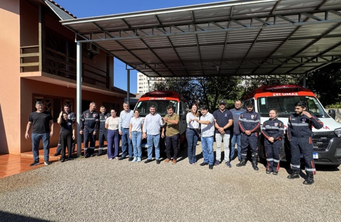 Santa Helena recebe oficialmente duas ambulâncias para o SAMU