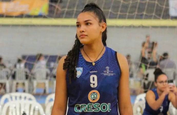 Santa-helenense Gabrielle Damborowiski é contratada por equipe dos Estados Unidos