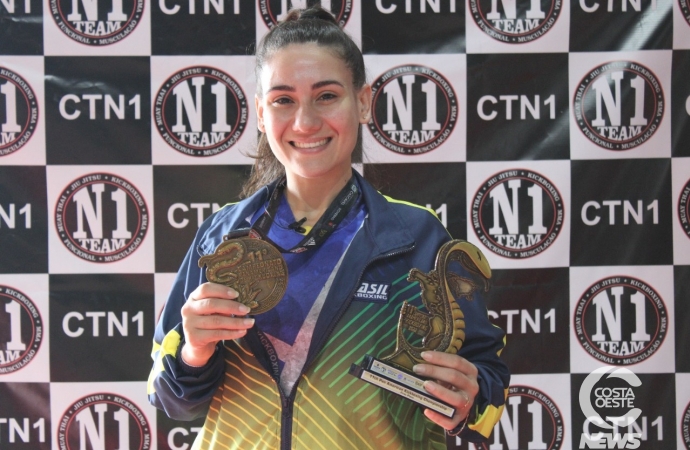 Santa-helenense Talita Kaul fatura seu quarto título pan-americano de Kickboxing