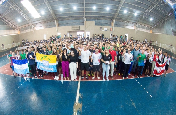 Santa Terezinha de Itaipu realiza abertura da 70ª edição dos Jogos Escolares do Paraná