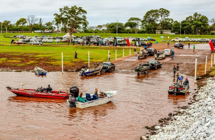 Santa Terezinha de Itaipu sedia 10ª edição da Pesca Internacional ao Tucunaré