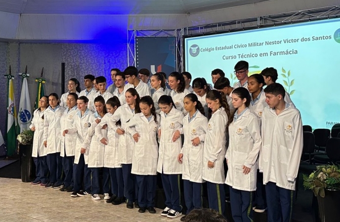 São Miguel do Iguaçu: Alunos do Colégio Cívico Militar se formam em curso técnico de Farmácia
