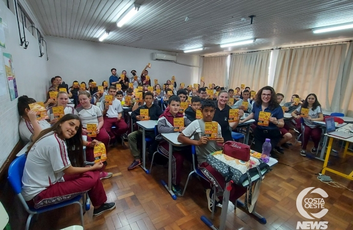 São Miguel do Iguaçu: Colégio Parigot de Souza promove palestra sobre violência sexual