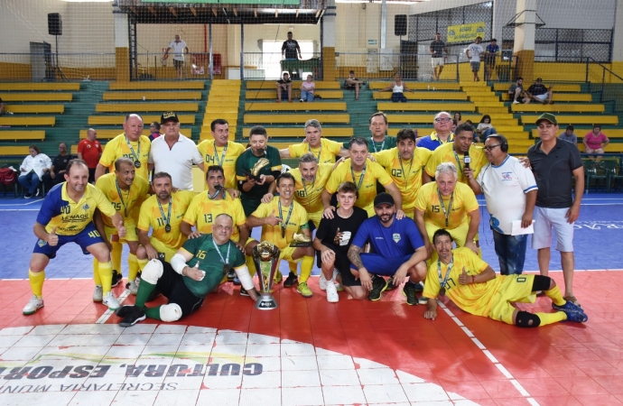 São Miguel do Iguaçu conquista o título do Campeonato Paranaense Master nas duas categorias