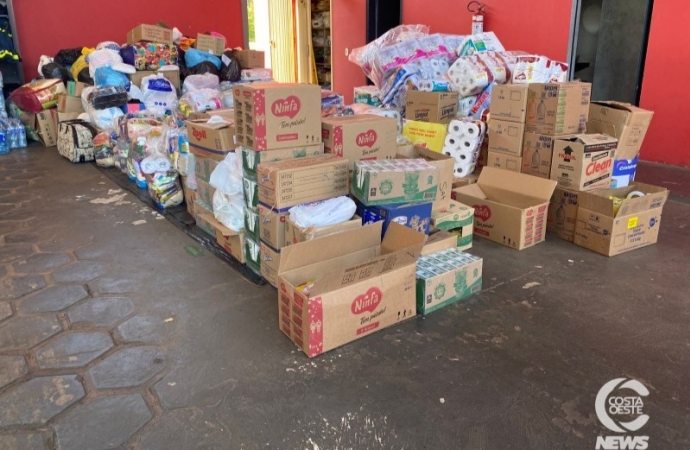 São Miguel do Iguaçu e Itaipulândia enviam cerca de 09 toneladas de alimentos e água aos desabrigados no RS