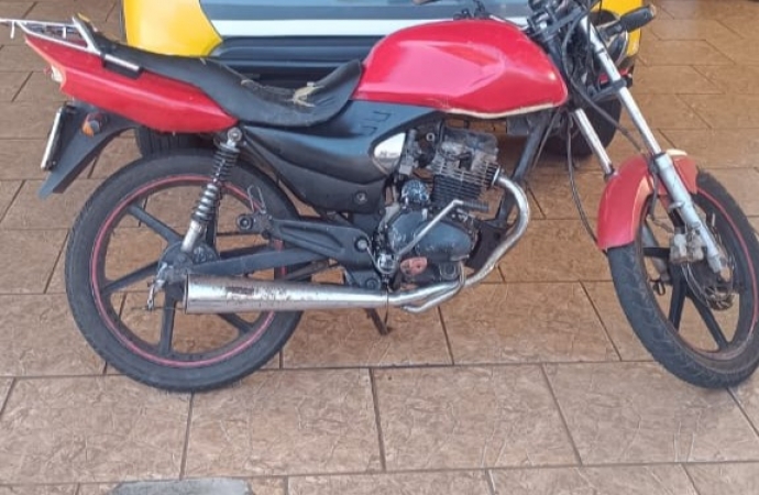 São Miguel do Iguaçu: Motocicleta estrangeira com irregularidades é apreendida durante patrulhamento