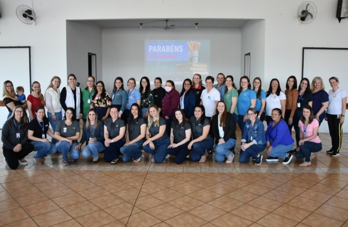 São Miguel do Iguaçu reúne coordenadores pedagógicos e presta homenagem pelo seu dia