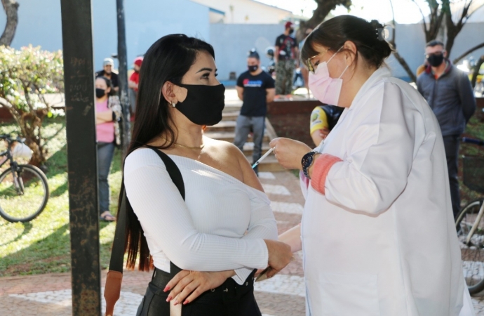 Saúde bate recorde de aplicação de vacinas em apenas um dia em Santa Helena