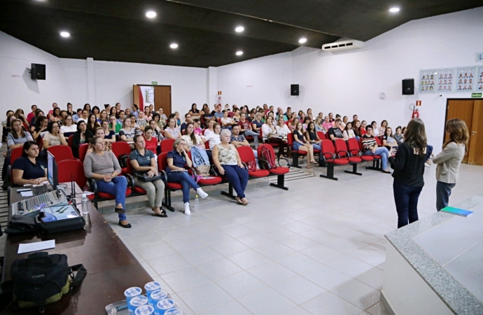 Secretaria de Educação de Itaipulândia realiza 1º encontro da Formação sobre o Transtorno do Espectro Autista: da teoria à prática