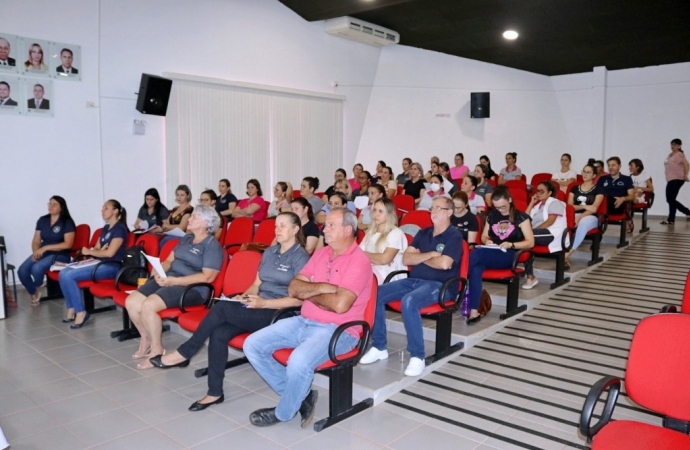 Secretaria de Educação de Itaipulândia realiza I Conferência do Plano Municipal de Educação