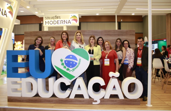 Secretária de Educação de Medianeira representa Paraná no 9º Fórum Nacional Extraordinário da Undime
