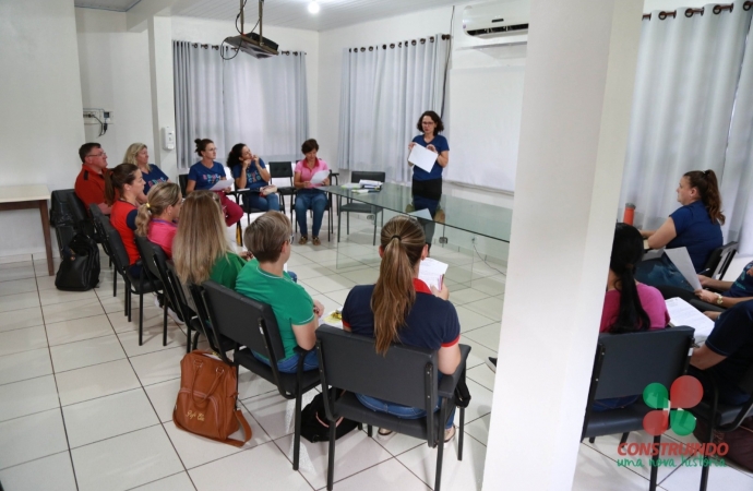 Secretaria de Educação de Missal apresenta detalhes sobre o Curso preparatório para Gestores Escolares