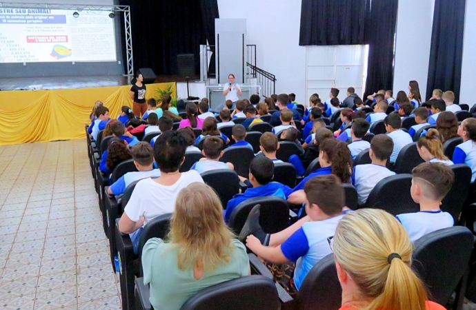 Secretaria de Meio Ambiente de Itaipulândia promove palestra sobre bem-estar animal