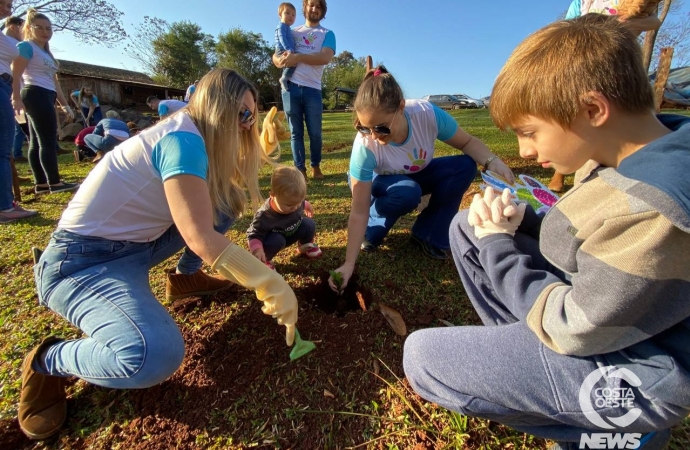 Secretaria de Meio Ambiente de São Miguel do Iguaçu promove plantio de mudas em parceria com cooperativas e Rotary Clube