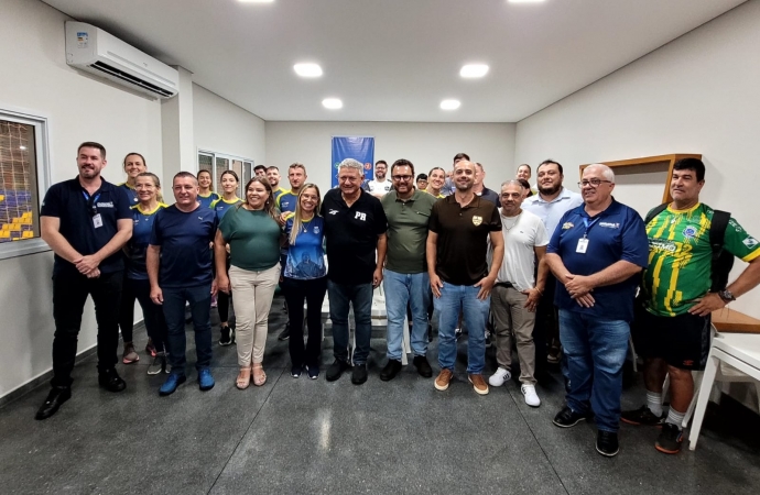 Secretário do Esporte do Paraná visita Santa Helena e confirma recursos para o município