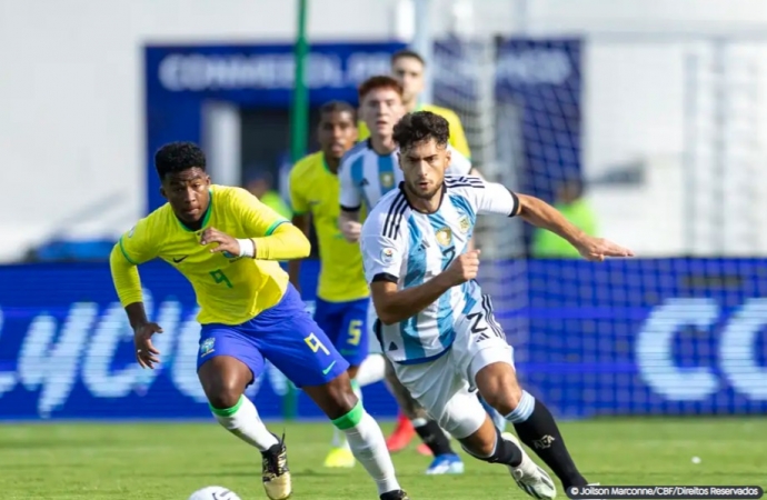 Seleção brasileira perde para Argentina e fica fora dos Jogos de Paris