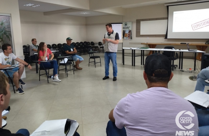 Senar/PR desenvolve curso de MIP do milho em Medianeira