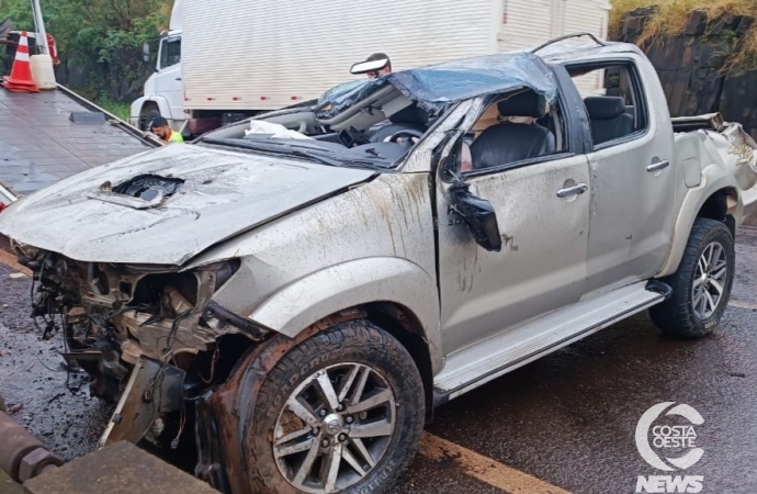 Bebê sai ileso de capotamento na BR 277
